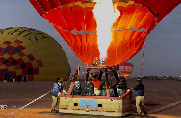 Breakfast in the Sky In a Hot Air Balloon For Up to 4 People | at Wondergifts