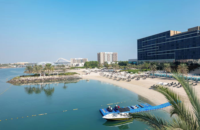 Beachfront Staycations Gift Box: Exquisite Stays by the Shore at 20+ Hotels | at Wondergifts