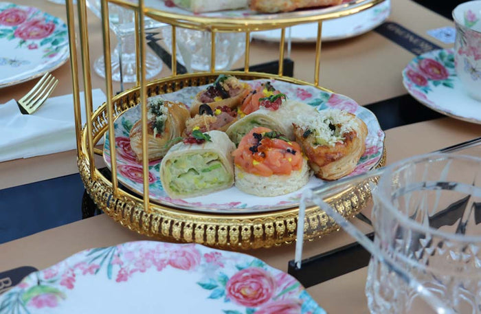 Luxury Bustronomy Afternoon Tea with Iconic Views for Two | at Wondergifts