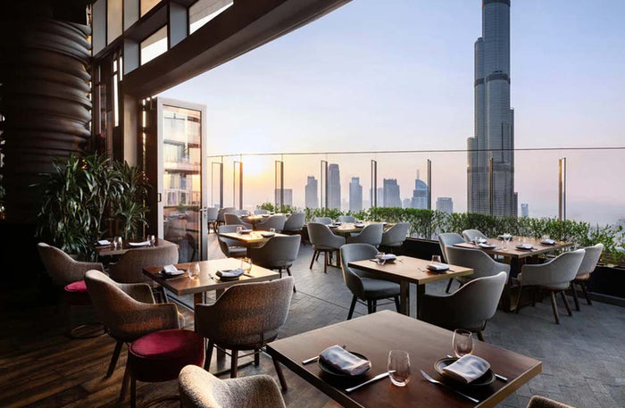 Fine Dining Gift Box for Two: Dining with Drinks at 10+ Premier Restaurants | at Wondergifts