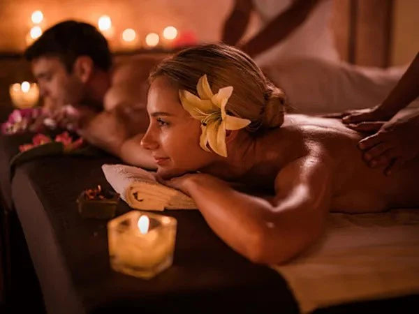 Merry Christmas & Happy New Year Box: 200+ Festive Experiences to Unwrap | at Wondergifts