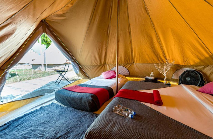 Authentic Tent Stay with Breakfast and Dinner at Longbeach Campground | at Wondergifts
