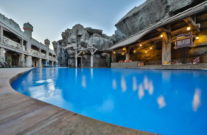 Emirates Park Zoo & Resort One-Night Stay with Zoo Access, Breakfast and Dinner with Wild Animals