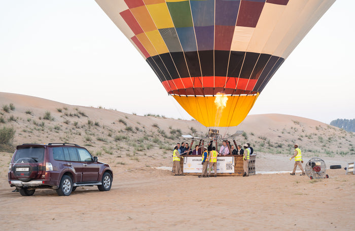 Dawn Hot Air Balloon Ride with Refreshments for One Child | at Wondergifts