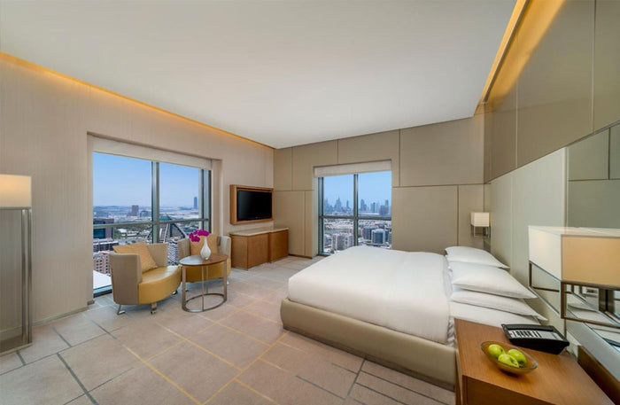 Elegant One-Night Summer Stay with Breakfast for Two at Hyatt Regency | at Wondergifts