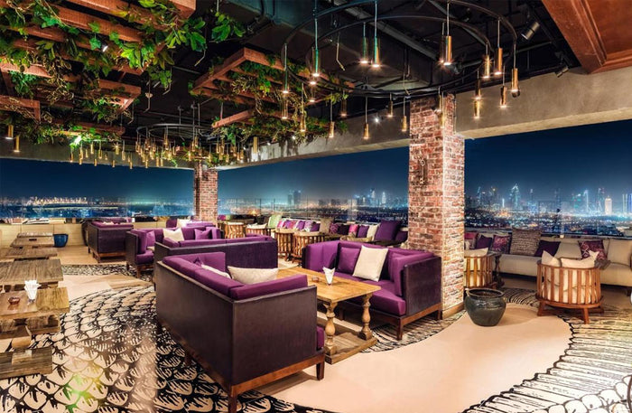 Elegant One-Night Summer Stay with Breakfast for Two at Hyatt Regency | at Wondergifts