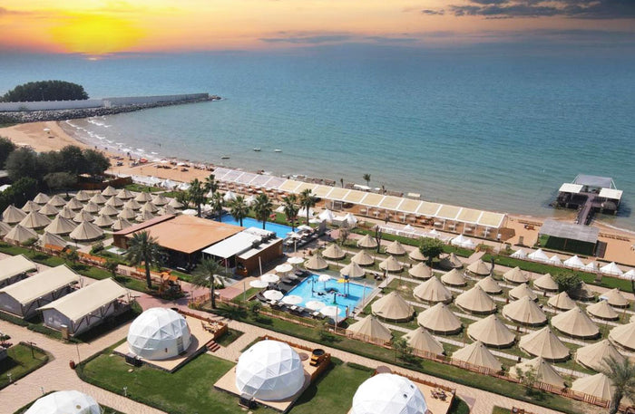 Panoramic Dome Stay with Breakfast and Dinner at Longbeach Campground | at Wondergifts