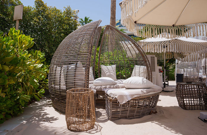 Pool and Beach Access with F&B Voucher for One at PLAYA, The Palm | at Wondergifts