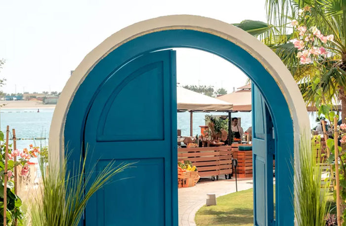 Saturday Brunch with Pool & Beach Access for One at Bab Al Qasr | at Wondergifts