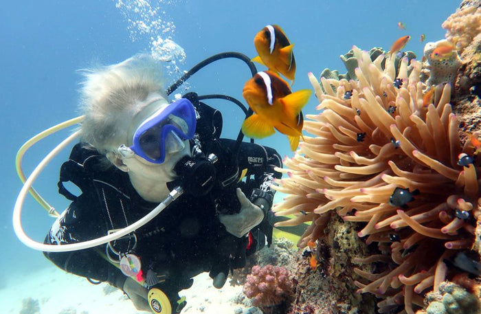 Fujairah Stay & Scuba Dive Gift Box: Luxury Stay with Dive Experience for Two | at Wondergifts