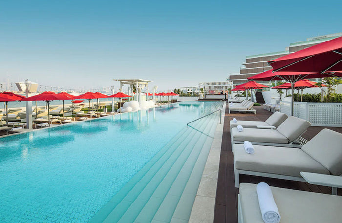 Elegant One-Night Stay for Two at Th8 Palm Dubai Beach Resort | at Wondergifts