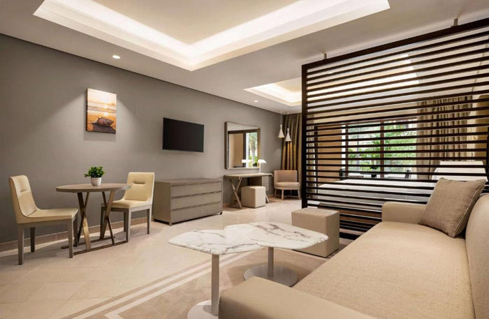 Luxury One-Night Beachfront Stay for Two at Wyndham Residences The Palm | at Wondergifts