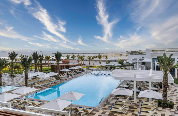 Visit Doha Gift Box: Luxe Two-Night Hotel Break in Modernity - Kids Go Free |  at Wondergifts