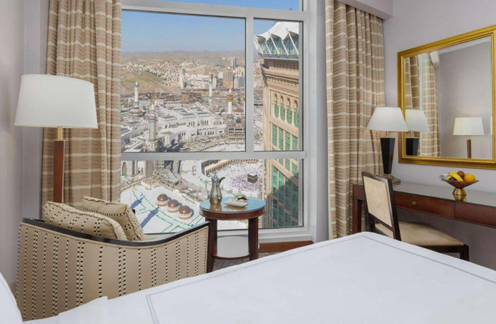Umrah Hotel Break Gift Box: Four Nights of Spiritual Stay for Two - Kids Go Free |  at Wondergifts