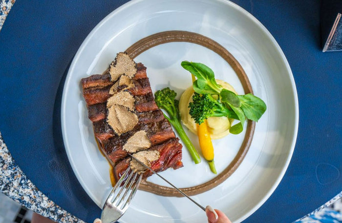 Romantic Lunch with Beverages for Two at At.Mosphere Burj Khalifa |  at Wondergifts