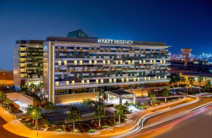 Visit Doha Gift Box: Luxe Two-Night Hotel Break in Modernity - Kids Go Free |  at Wondergifts