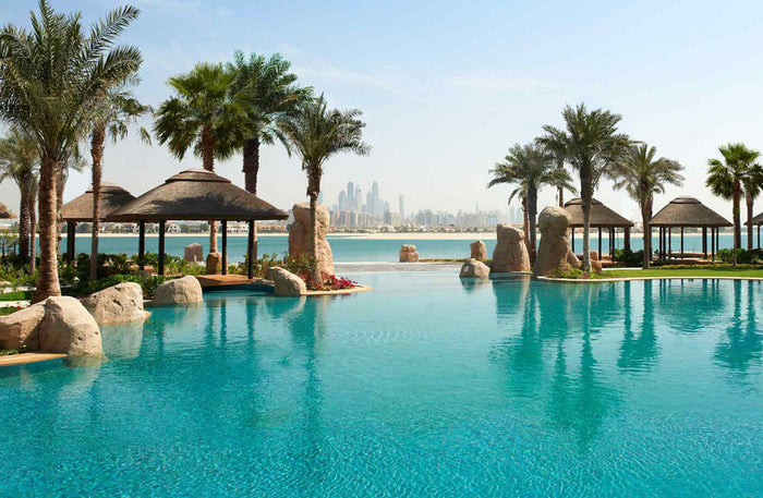 Romantic One-Night Stay Gift Box in Palm Jumeirah - Over 10 Hotels |  at Wondergifts