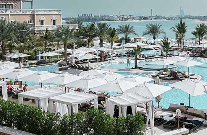 Luxury Dining Gift Box for Two: Exquisite Indulgence at 20+ Premier Restaurants |  at Wondergifts