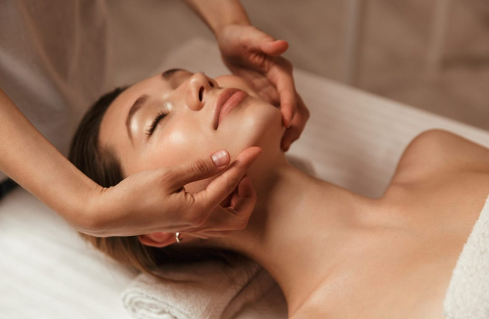 Relaxing 60-Minute Massage and 30-Minute Facial for One at Chado Spa |  at Wondergifts