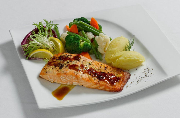 Authentic Seafood Beachfront Feast for Two at Casa Samak |  at Wondergifts