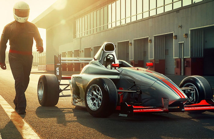 Exhilarating Formula DXB Driving Experience at Dubai Autodrome | Driving at Wondergifts