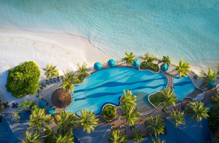 Maldives Tropical Escape Gift Box: Two-Night Hotel Break for Two - Kids Go Free |  at Wondergifts