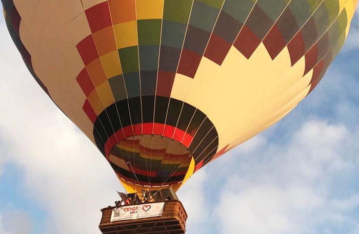 Dawn Hot Air Balloon Adventure with Succulent Breakfast & Falconry |  at Wondergifts