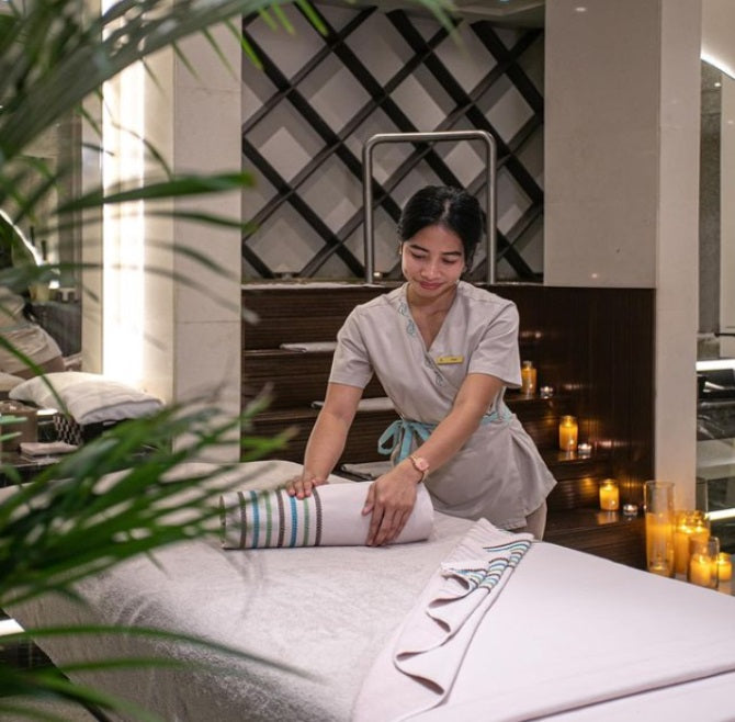 5-Star Spa Gift Box: Premium Massage & Luxurious Amenities at 30+ Iconic Spas |  at Wondergifts