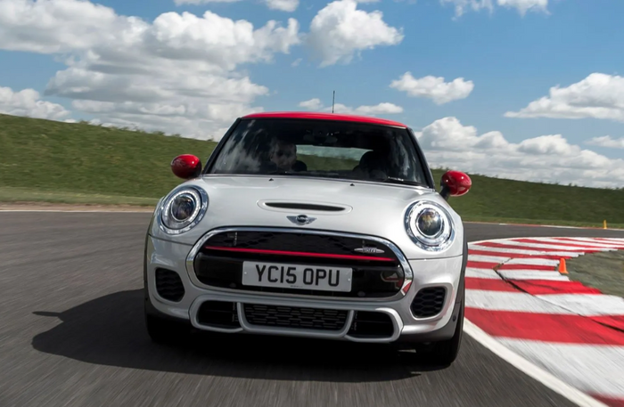 Adrenaline Packed Mini JCW Racing Experience in Dubai Autodrome |  at Wondergifts