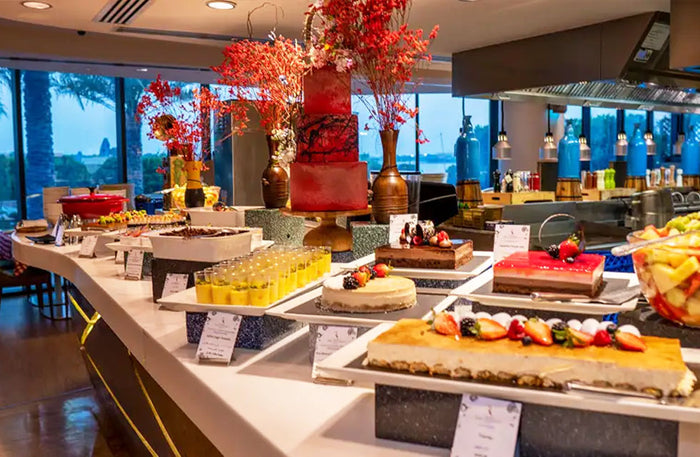 Saturday Brunch with House Beverages at The Retreat Palm Dubai for One |  at Wondergifts