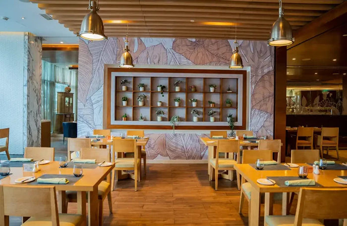 DoubleTree by Hilton - Brunch in Bloom with Pool & Beach Access at Gastro