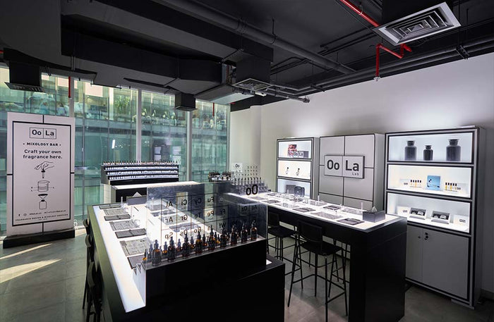 Date Night Private Fragrance Design & Mixology Session for Two at Oo La Lab