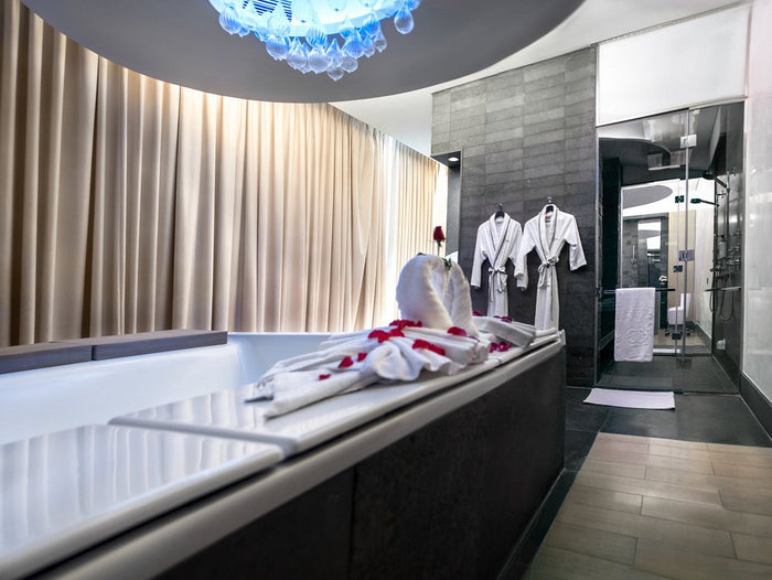 Revitalize Your Senses with 1-Hour Swedish or Balinese Massage at Sofitel Spa |  at Wondergifts
