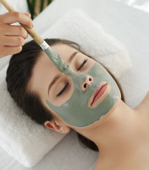 60-Minute Pevonia Refresher Facial at Natural Elements Spa |  at Wondergifts
