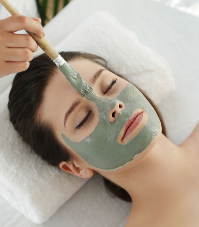 60-Minute Pevonia Refresher Facial at Natural Elements Spa |  at Wondergifts