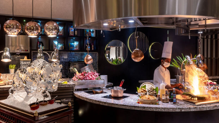 Lavish Dining Experience at Mundo for Two |  at Wondergifts