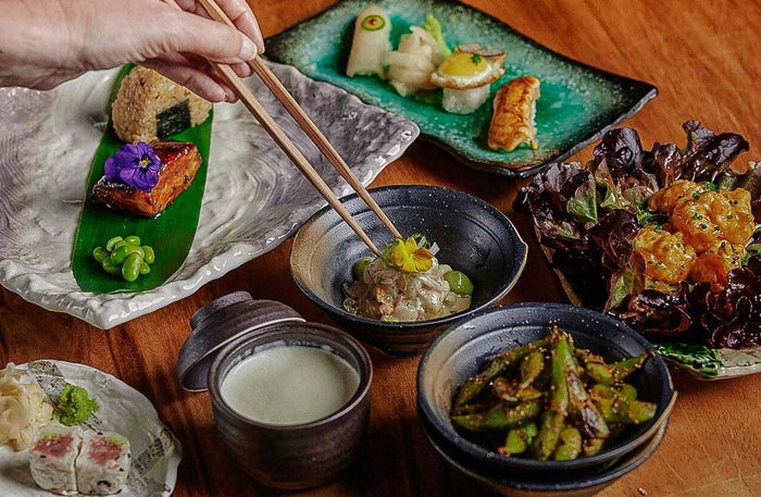 Premier Gourmet Dining Gift Box for Two: Indulge at 10+ Luxury Restaurants |  at Wondergifts