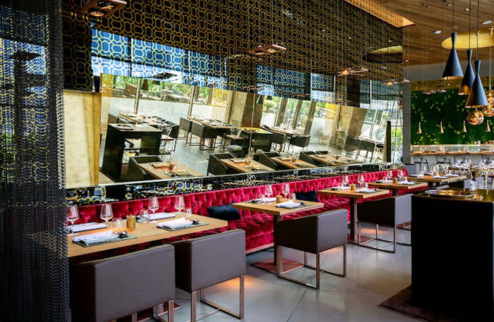 Fine Dining Gift Box for Two: Dining with Drinks at 10+ Premier Restaurants |  at Wondergifts