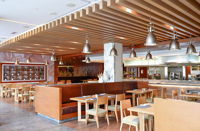 DoubleTree by Hilton - Brunch in Bloom with Pool & Beach Access at Gastro