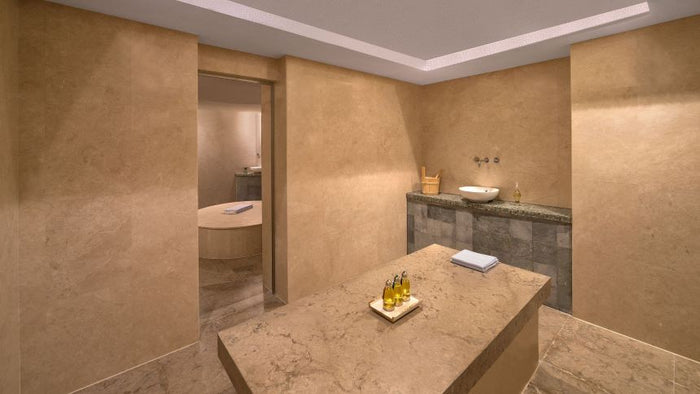 A Blissful 60 Minutes Couple Massage Experience at Nysa Spa |  at Wondergifts