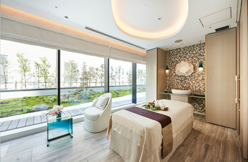 An Ultimate One Hour Thirst Relief Facial Experience at Spa Cenvaree