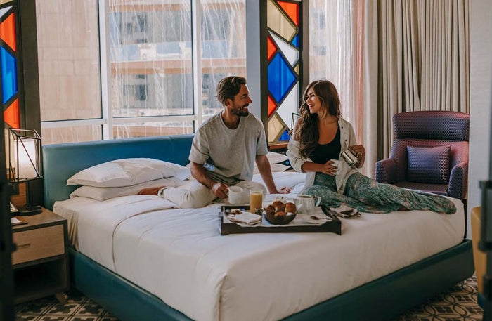 Luxurious One-Night Stay with Breakfast for Two at Andaz Dubai The Palm |  at Wondergifts