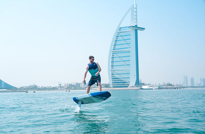 Beginner-Friendly One Hour eFoil Lesson at Kitesurf School Dubai
