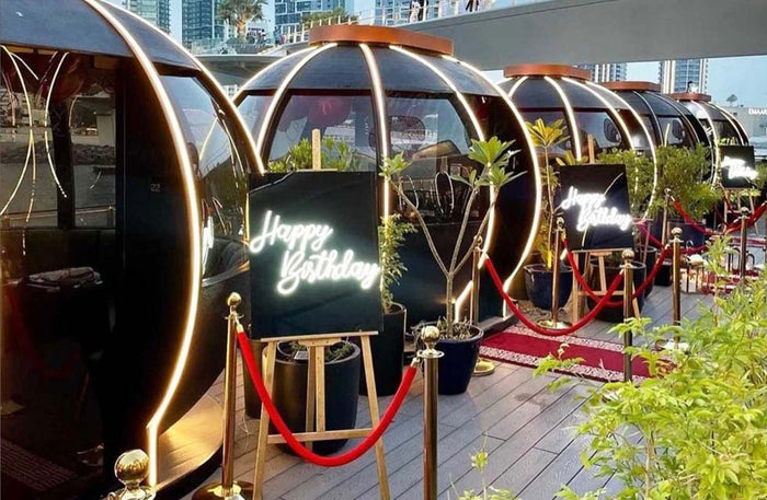 The Pods Festive Package: Romantic Set-up Dinner with Drinks for Two |  at Wondergifts