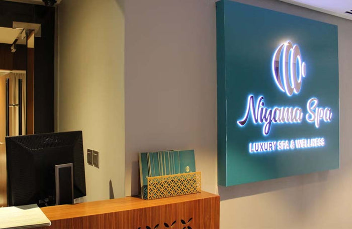 Relaxing One-Hour Massage at Azurro & Niyama Spa - Valid at 10 Locations