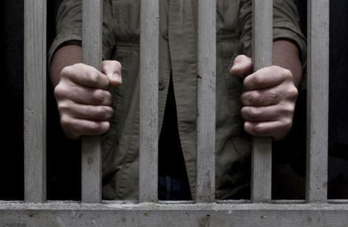 Prison Escape Thrilling Game For Two |  at Wondergifts