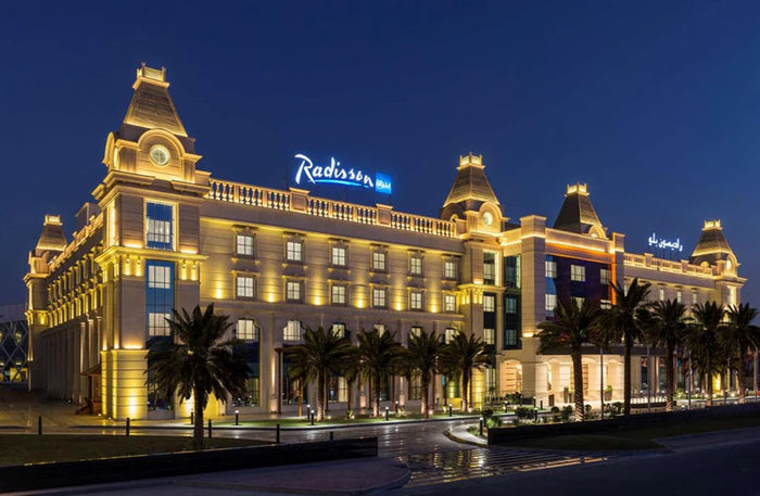 Luxurious One-Night Summer Stay with Breakfast for Two at Radisson Blu Ajman |  at Wondergifts