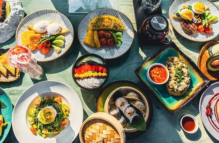 Romantic Dining and Drinks at The Pods for Two with Stunning Dubai Skyline Views |  at Wondergifts