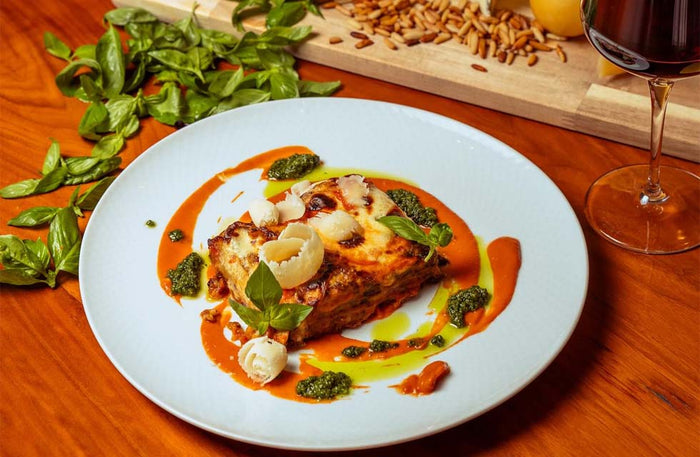 Exquisite Dinner for Two with House Drinks at Sette Restaurant |  at Wondergifts