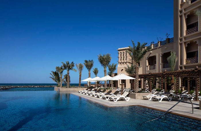 Rejuvenating Couples Massage with Exclusive Pool and Beach Access |  at Wondergifts